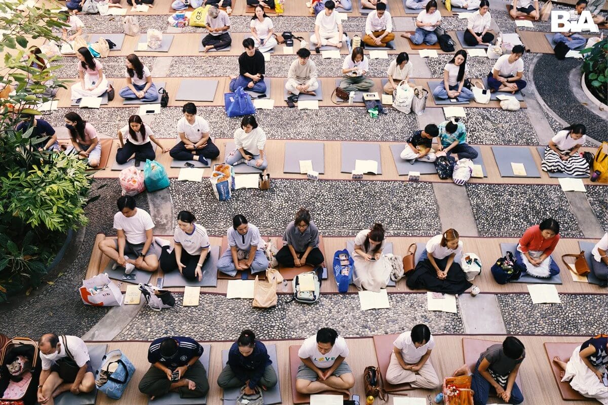 ทำบุญตักบาตร ปีใหม่ 2568 13