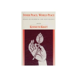 « EXEMPLARS OF NONVIOLENCE IN THERAVADA BUDDHISM » (1992).